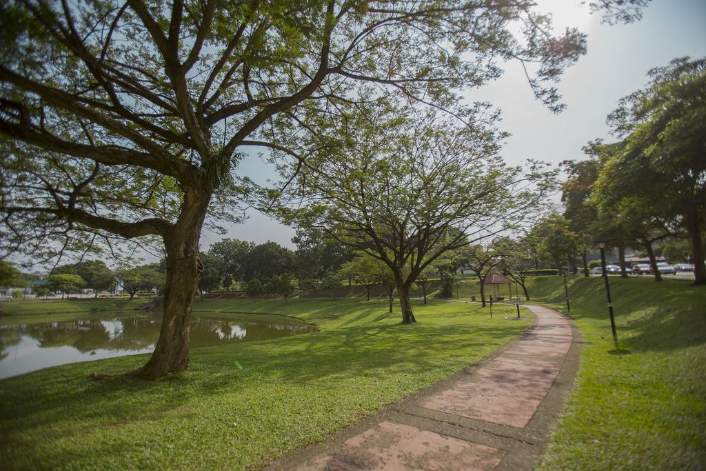 Apartamento Putra Harmoni Putrajaya Exterior foto